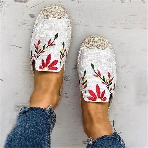 🆕Jolimall Women’s Size 8 Embroidered Floral Slip-on Espadrilles Mules - Picture 5 of 7